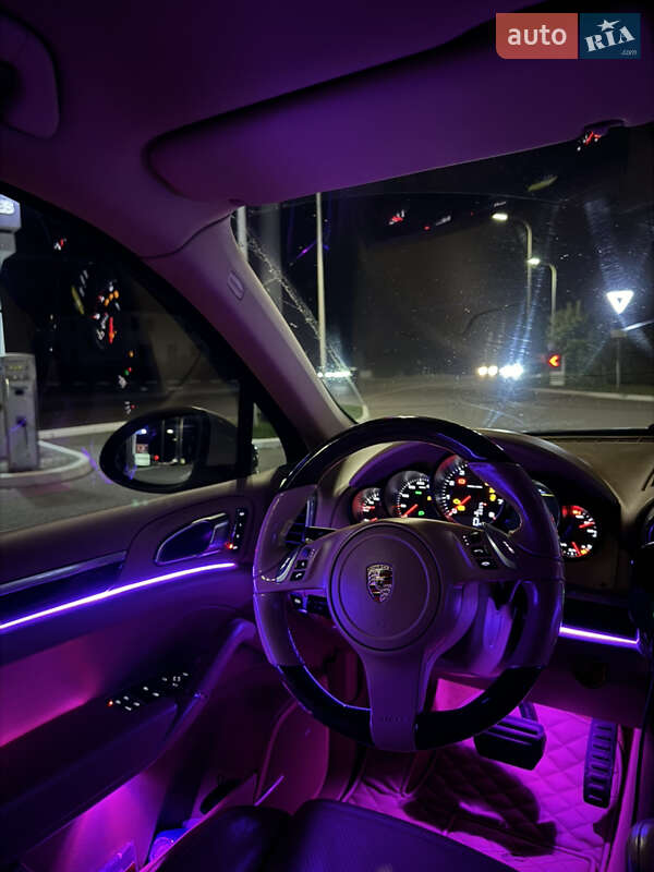 Внедорожник / Кроссовер Porsche Cayenne 2010 в Львове