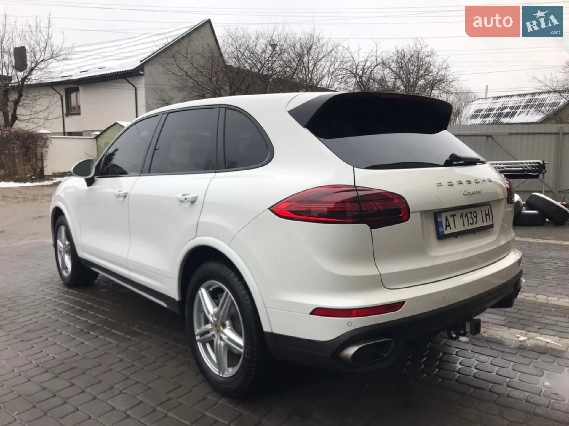2017 Porsche Cayenne - мініатюра 3