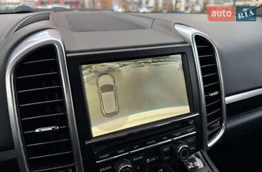 Позашляховик / Кросовер Porsche Cayenne 2011 в 