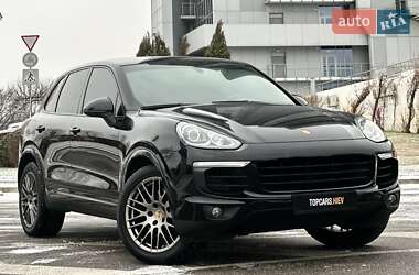 Позашляховик / Кросовер Porsche Cayenne 2016 в Києві