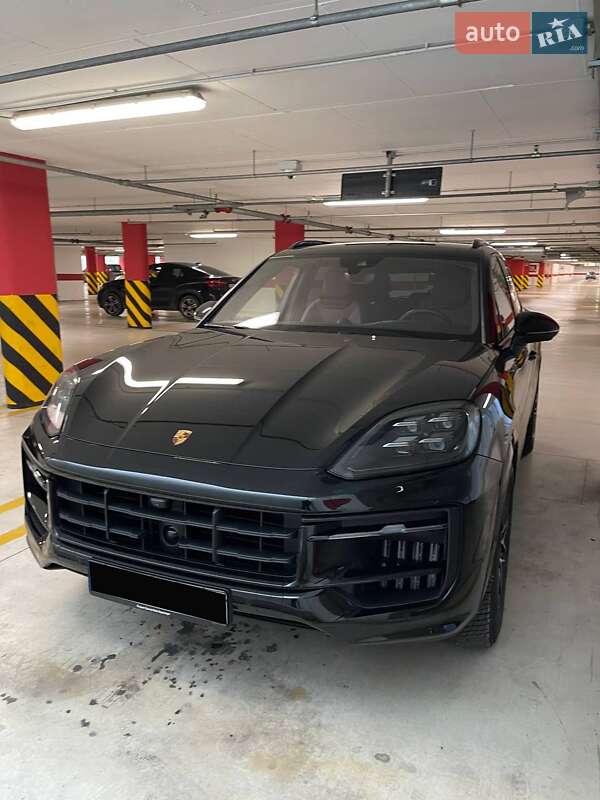 Позашляховик / Кросовер Porsche Cayenne 2023 в Києві