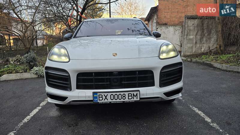 Внедорожник / Кроссовер Porsche Cayenne 2019 в Хмельницком