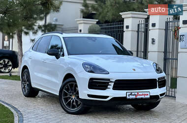 Позашляховик / Кросовер Porsche Cayenne 2018 в Одесі