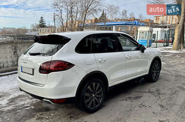 Позашляховик / Кросовер Porsche Cayenne 2012 в Дніпрі