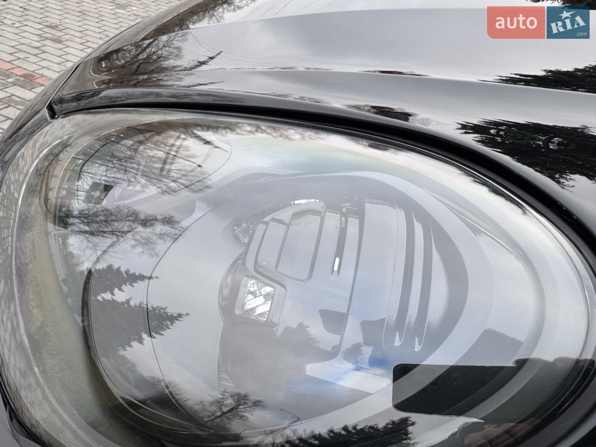 2016 Porsche Cayenne - мініатюра 31