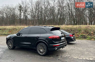 Позашляховик / Кросовер Porsche Cayenne 2017 в 