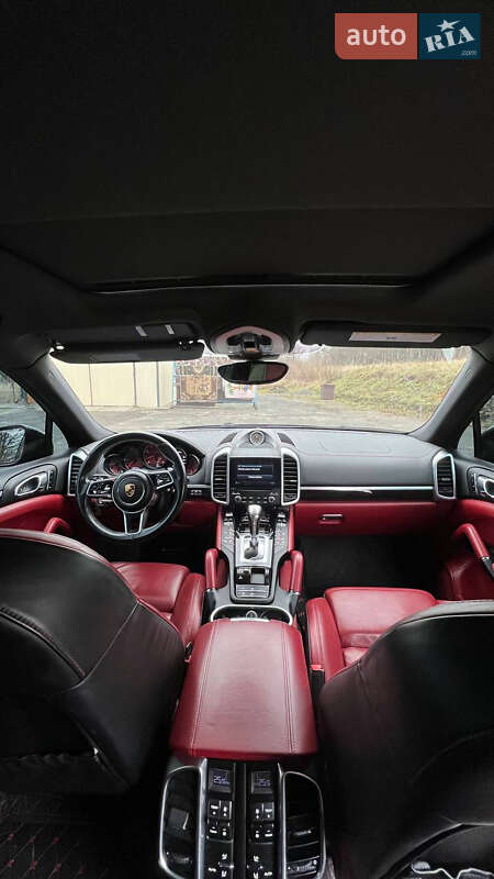 Внедорожник / Кроссовер Porsche Cayenne 2017 в Звенигородке фото 13 Внедорожник / Кроссовер Porsche Cayenne 2017 в Звенигородке