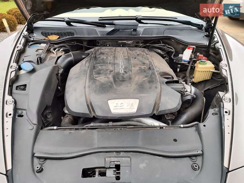 Позашляховик / Кросовер Porsche Cayenne 2012 в Кривому Розі