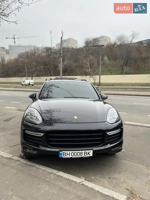 Porsche Cayenne 2016