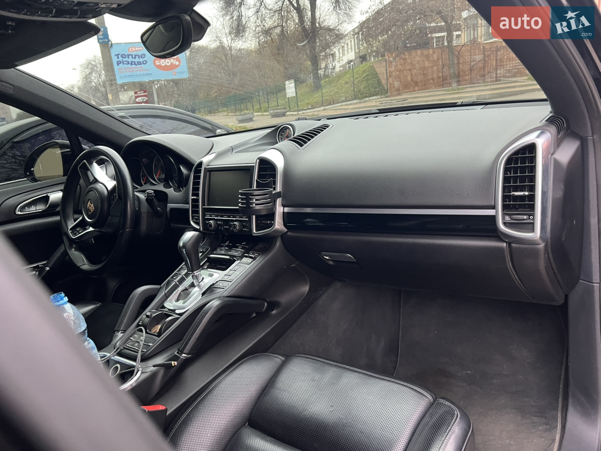 2016 Porsche Cayenne - мініатюра 6