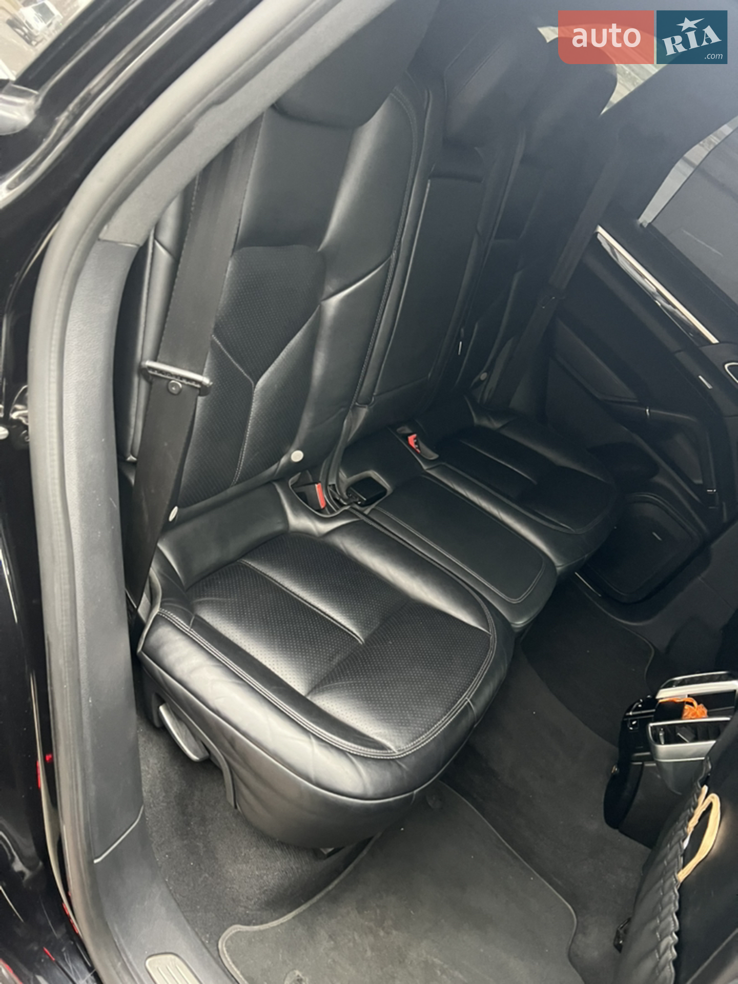 2016 Porsche Cayenne - мініатюра 12