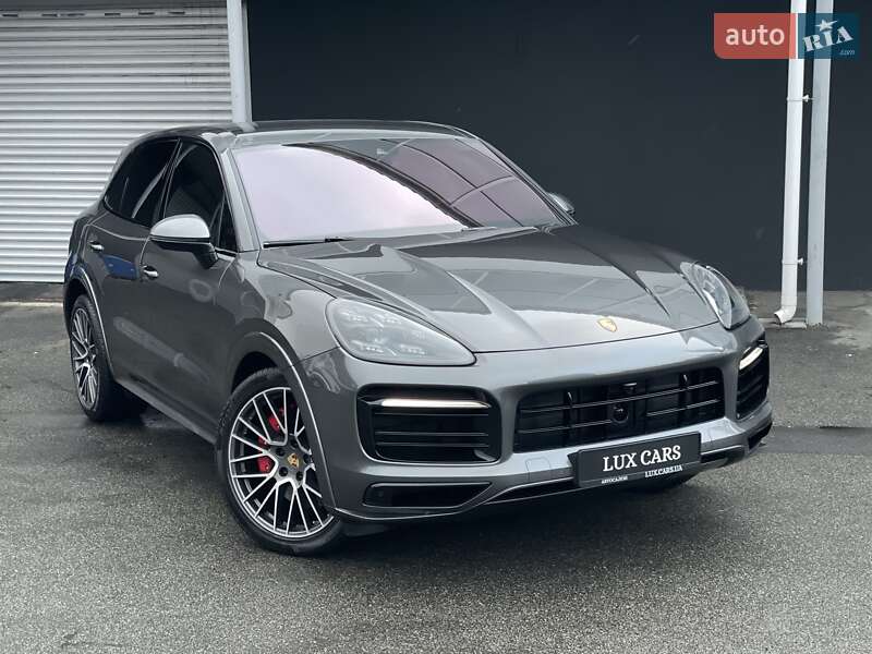 Позашляховик / Кросовер Porsche Cayenne 2021 в Києві