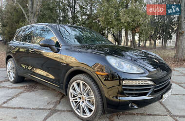 Позашляховик / Кросовер Porsche Cayenne 2014 в Києві