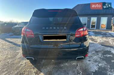 Позашляховик / Кросовер Porsche Cayenne 2012 в 