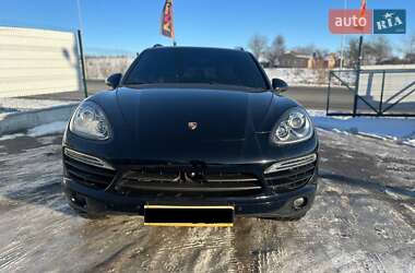 Позашляховик / Кросовер Porsche Cayenne 2012 в 