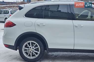 Позашляховик / Кросовер Porsche Cayenne 2012 в Львові