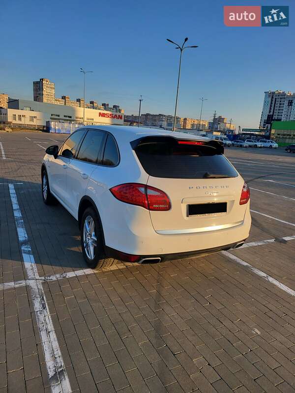Внедорожник / Кроссовер Porsche Cayenne 2013 в Одессе
