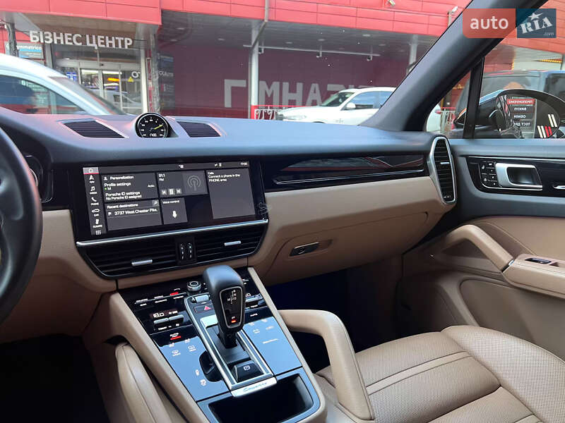 Позашляховик / Кросовер Porsche Cayenne 2019 в Львові