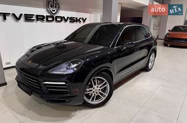 Позашляховик / Кросовер Porsche Cayenne 2021 в Одесі