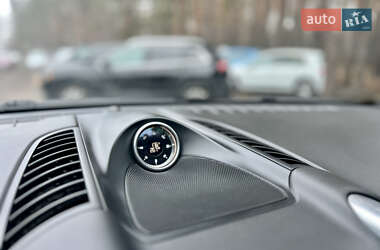 Позашляховик / Кросовер Porsche Cayenne 2011 в 