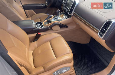 Внедорожник / Кроссовер Porsche Cayenne 2013 в 