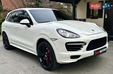 Позашляховик / Кросовер Porsche Cayenne 2010 в Києві