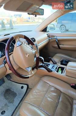 Внедорожник / Кроссовер Porsche Cayenne 2006 в 