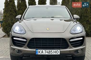 Позашляховик / Кросовер Porsche Cayenne 2012 в Києві