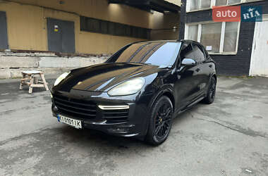 Позашляховик / Кросовер Porsche Cayenne 2015 в Києві