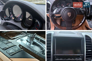 Внедорожник / Кроссовер Porsche Cayenne 2012 в 