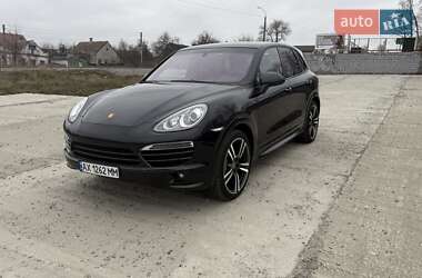Внедорожник / Кроссовер Porsche Cayenne 2012 в 