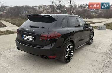 Внедорожник / Кроссовер Porsche Cayenne 2012 в 