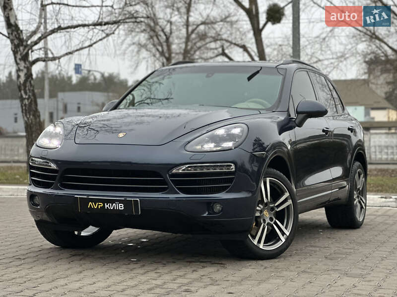 Внедорожник / Кроссовер Porsche Cayenne 2013 в Киеве