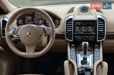 Внедорожник / Кроссовер Porsche Cayenne 2013 в Киеве