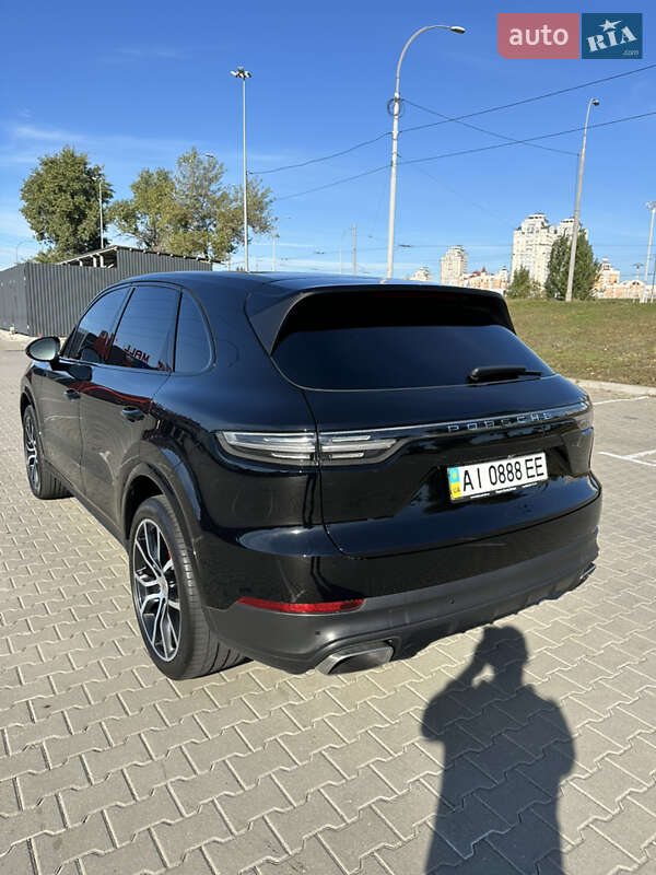 Позашляховик / Кросовер Porsche Cayenne 2019 в Києві