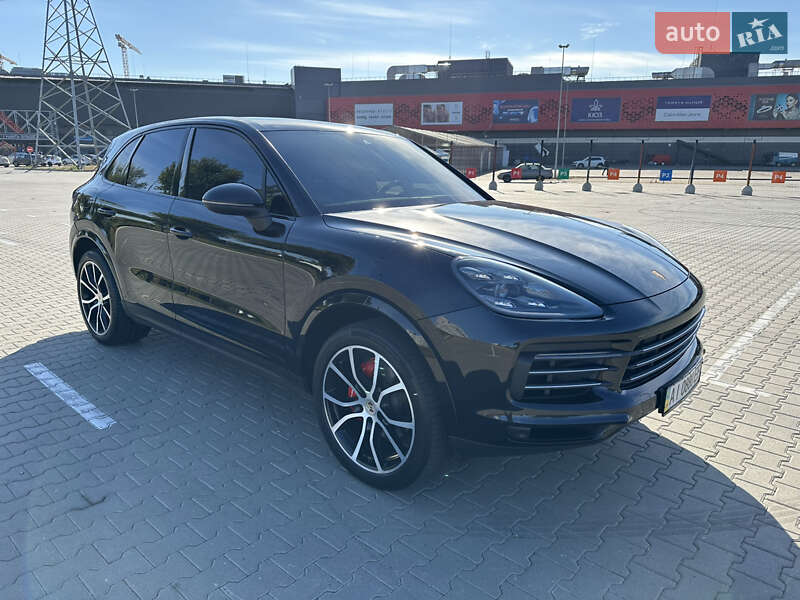 Позашляховик / Кросовер Porsche Cayenne 2019 в Києві