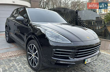 Внедорожник / Кроссовер Porsche Cayenne 2019 в 
