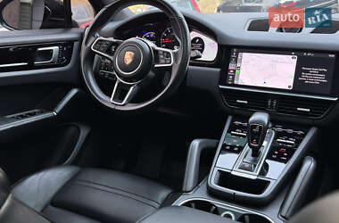 Внедорожник / Кроссовер Porsche Cayenne 2019 в 