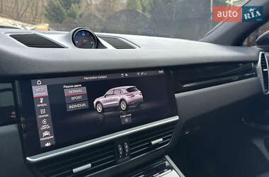 Внедорожник / Кроссовер Porsche Cayenne 2019 в 