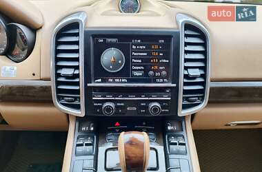 Внедорожник / Кроссовер Porsche Cayenne 2012 в Кривом Роге