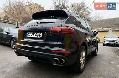 Внедорожник / Кроссовер Porsche Cayenne 2016 в Харькове