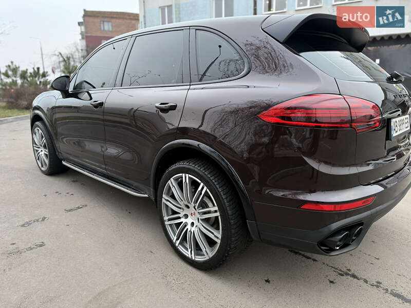 Позашляховик / Кросовер Porsche Cayenne 2014 в Вінниці