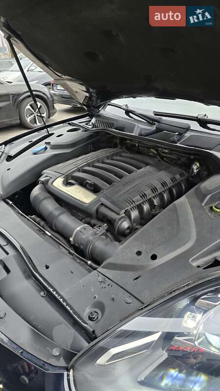 Позашляховик / Кросовер Porsche Cayenne 2015 в Києві