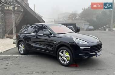 Позашляховик / Кросовер Porsche Cayenne 2015 в Одесі