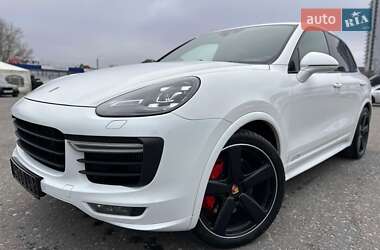 Позашляховик / Кросовер Porsche Cayenne 2016 в Києві