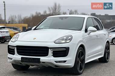 Позашляховик / Кросовер Porsche Cayenne 2016 в Києві