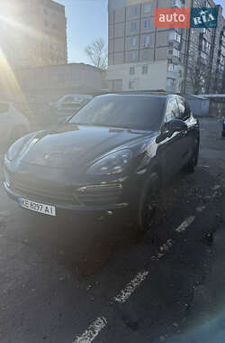 Внедорожник / Кроссовер Porsche Cayenne 2011 в Днепре