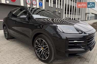 Внедорожник / Кроссовер Porsche Cayenne 2024 в Киеве