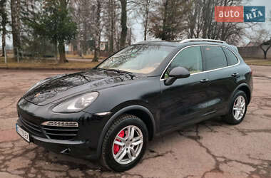 Позашляховик / Кросовер Porsche Cayenne 2011 в Чернівцях