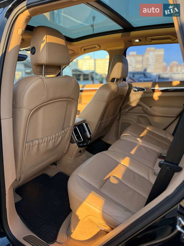 Внедорожник / Кроссовер Porsche Cayenne 2012 в Черновцах фото 20 Внедорожник / Кроссовер Porsche Cayenne 2012 в Черновцах